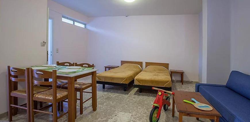 Stella'S Apartments Tolo Luaran gambar